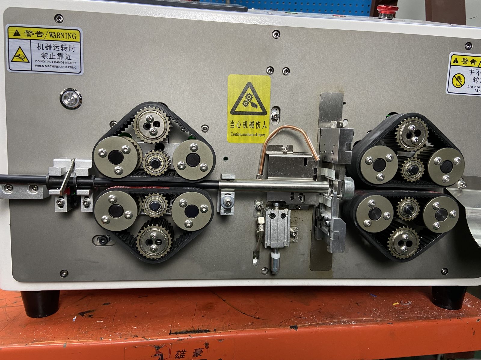 Máy cắt & tuốt dây điện đa lõi tự động HS-BX908 | HSNCO Việt Nam